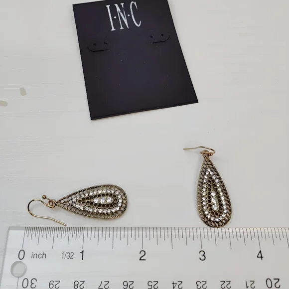 💎 2/$15 INC Pave Crystal Antiqued Gold tone  Filigree Tear Drop Dangle Earrings - Picture 3 of 5